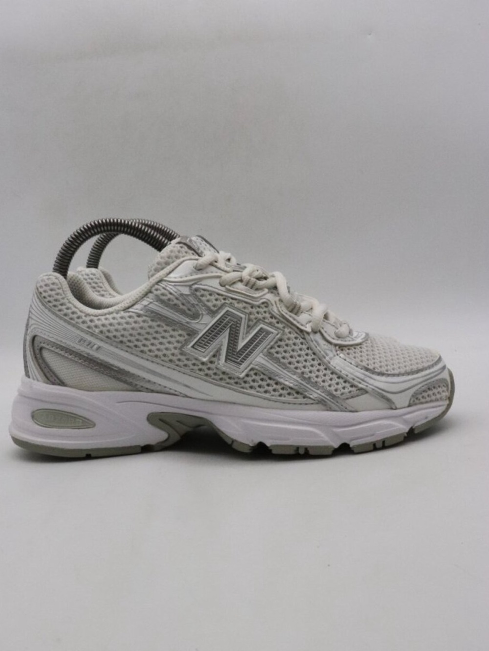 New Balance 740 sneakers White and Silver Metallic